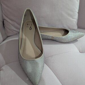 NWT Mix No 6 Metallic Dust Flats